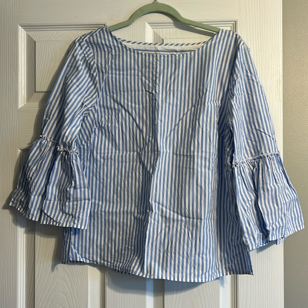 Vineyard Vines blouse